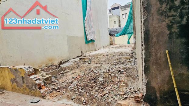 MẢNH ĐẤT NỞ HẬU-Ngõ 197 Hoàng Mai 96m2/ Mặt tiền 5m 11.55 Tỷ, Xây mới cực đẹp
