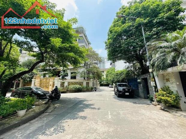 Bán biệt thự sang trọng đẳng cấp khu BT Vườn Đào, Tây Hồ. DT 203m x 4t, mt 16m. Giá 100 tỷ - 3