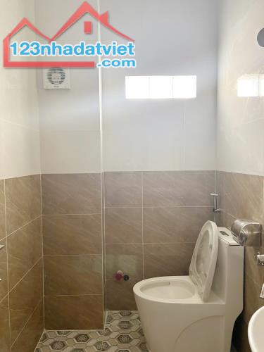 Nhà mới 4 tầng hẻm thẳng đường Bùi Minh Trực P5Q8. 4.8 tỷ - 4