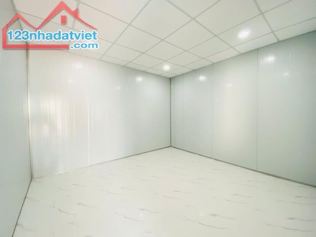 Hiếm, Hẻm xe hơi, khu phân lô, nhà mới ở ngay, 3 tầng, 3 phòng ngủ, Diện tích 64m2 chỉ - 3