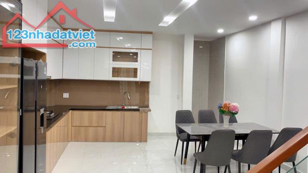 Chủ nhiệt bán gấp mặt tiền kinh doanh Nguyễn Kiệm – Phú Nhuận – 4.5x15.6m- Giá 12.4Tỷ - 2