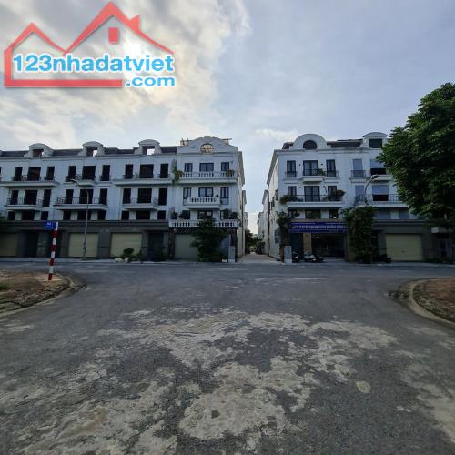 Cho thuê Shophouse Thuận An Central Lake 90m2 5 tầng. Đã hoàn thiện. Lh 0989894845