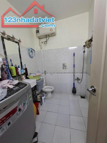 Đừng bỏ lỡ cơ hội, nhà đẹp 2 tầng Thiên Phước- Tân Bình, nở hậu đủ tiện ích chỉ nhỉnh 4 tỷ - 2