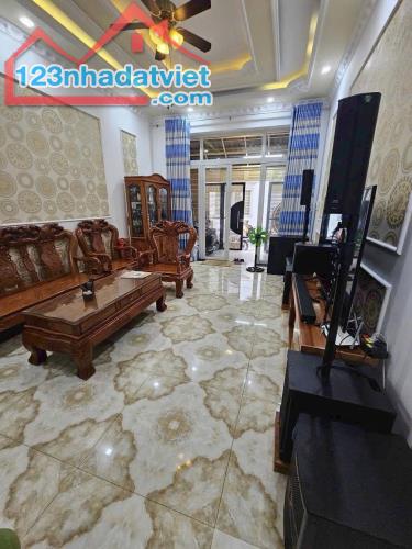 (Cực Hiếm) Lê Văn Lương Q7 - BTCT - 7 CHỖ ĐỔ CỬA - 56m2 - 4 TỶ hơn TL