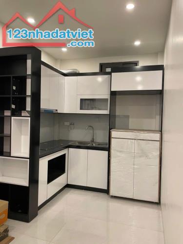 BÁN NHÀ NGUYỄN LƯƠNG BẰNG - ĐỐNG ĐA - 4 TẦNG - FULL NỘI THẤT - 6.5 TỶ - 3