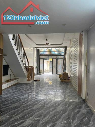 Bán🏠đường oto p.lam sơn, có thể đỗ xe trong nhà giá chỉ hơn 3tỷ - 3