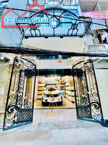 Nhà đẹp ở luôn ở La Thành, Đống Đa diện tích 52m2, 4 tầng, mặt tiền 4.8m, gara oto, Giá
