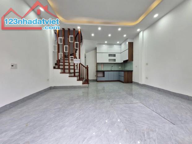 Siêu phẩm bán nhà 5 tầng tại Di Trạch, Hàng xóm KĐT Hinode, ô tô đỗ cách nhà 30m. - 1