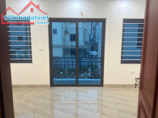 BÁN NHÀ VĂN TRÌ - BẮC TỪ LIÊM 35M2 5TẦNG - NHÀ MỚI SANG SỊN MỊN - 5
