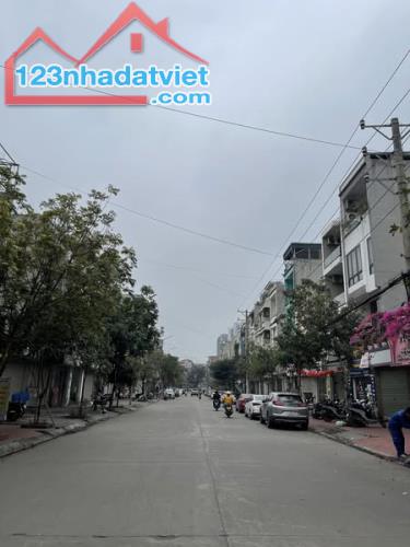 Bán Đất Mặt Đường Bãi Muối,P.Cao Thắng. DT:67.2m2,MT:4.2m Siêu Đẹp !!!
