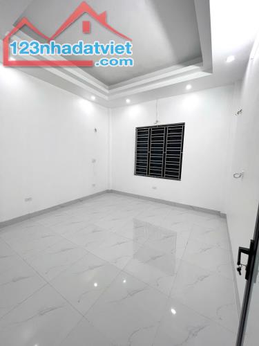 BÁN NHÀ SIÊU ĐẸP 3.85 TỶ 3 TẦNG 48M2 MẶT ĐƯỜNG KHU TRẦM CÁ - 3