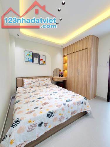 Nhà Mới Phạm Văn Chiêu P13 3PN - GARA ÔTÔ - Chỉ 7 Tỷ Hơn - 3