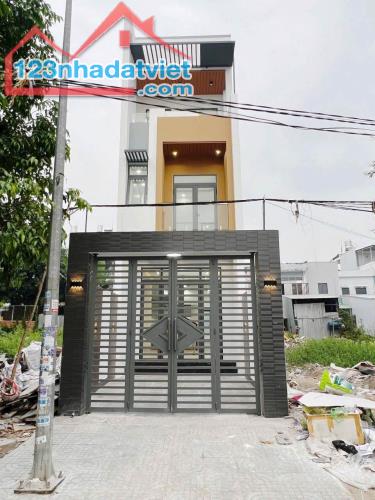 Nhà 1 trệt 2 lầu-mới hoàn công-100m2-Gần Bệnh Viện Nhi đồng 3 Tân Kiên BC !!