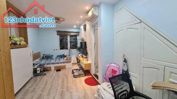 Cần Bán 1 Căn Cực Đẹp Nằm Trong Mặt Ngõ Phố Yên Lãng,Chủ Nhà Cần Bán Gấp Để Chuyển Nhà Mới - 2