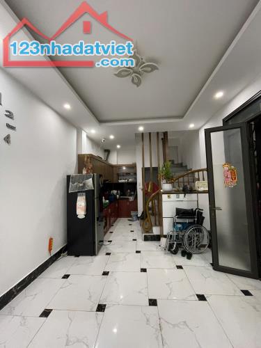 BÁN NHÀ 5 TẦNG - NGÕ NÔNG, GẦN PHỐ GIÁP BÁT & KIM ĐỒNG  GIÁ HƠN 5 TỶ - 1