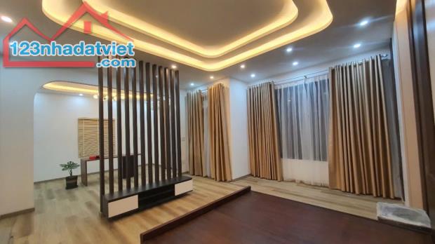 CHỈ 8.9 TỶ SỞ HỮU VILLA 4 TẦNG VIEW BIỂN SƠN TRÀ - NHÀ ĐẸP NHƯ BIỆT THỰ - AN CƯ NGHỈ - 2