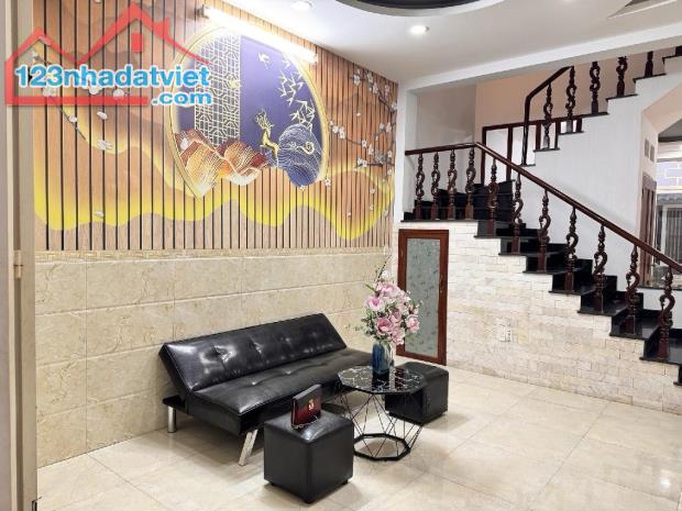 Bán Nhà Ngay CV Làng Hoa, 2 Tầng, Btct,124m2( 5.1 x 25m) 5Pn, Nguyễn Văn Khối Gò Vấp Chỉ 8 - 1