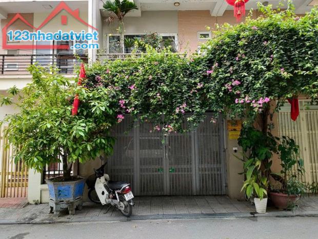 Bán nhà Tây Mỗ Từ Liêm 40 m2 4 tầng MT 5m giá 6.0 tỷ