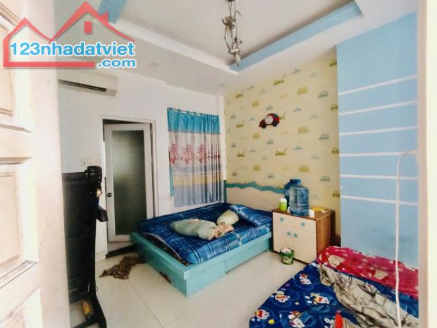 Bình Tân, mặt tiền kinh doanh- Nhà đẹp 4 tầng, 100m2 (5x20) giáp Tân Phú, Quận 6 - 2