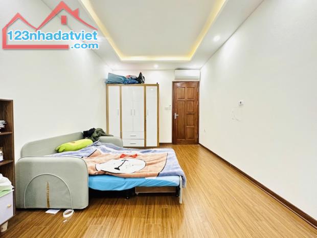 Bán nhà Minh Khai 32m2 5 tầng, thang máy, ô tô vào nhà, nở hậu giá siêu tốt - 3