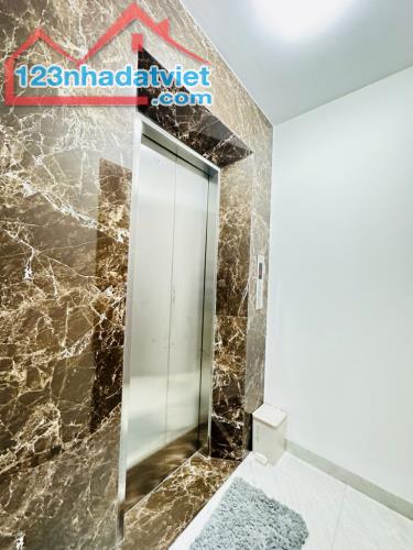 Bán nhà Minh Khai 32m2 5 tầng, thang máy, ô tô vào nhà, nở hậu giá siêu tốt - 4