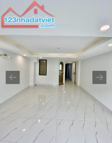 Mặt tiền KD Âu Dương Lân, P.3, Q.8, DT: 150m2, Bốn tầng thang máy, giảm 1 tỷ 5 còn 24 tỷ 2 - 1