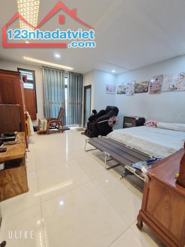 BÁN Nhà MẶT TIỀN KINH DOANH - 5×20M² - 3PHÒNG NGỦ TO - KỀ KHU TÊN LỬA - 2