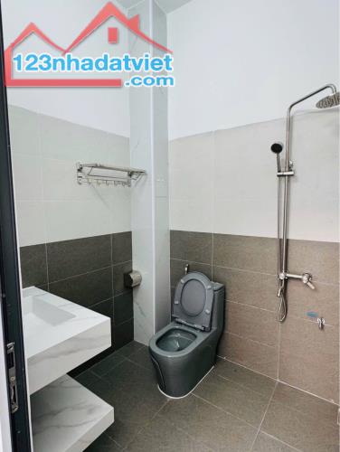 Nhà mới hẻm 240 Nguyễn Chí Thanh - 4