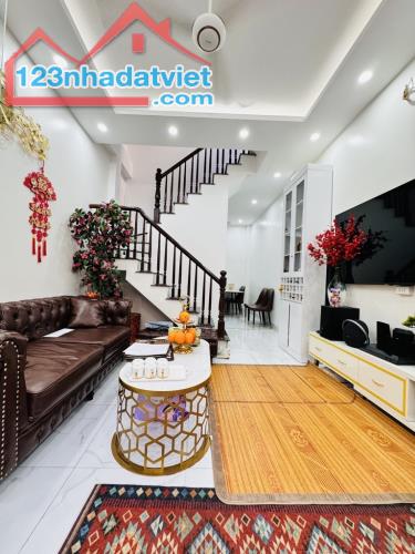Bán nhà 4 tầng,tiện tích đầy đủ - 2