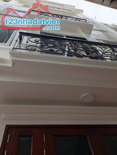 Bán nhà mặt phố Tô Ngọc Vân- tây hồ- 63m-  4 tầng- 20 tỷ 800
