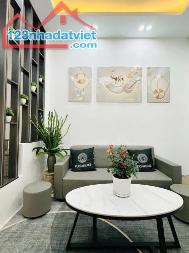 Nhà Đẹp Ở Luôn Ngõ Văn Hương, Đống Đa 21m, 5 tầng, mt 3.5m, giá 4.95 tỷ. - 1