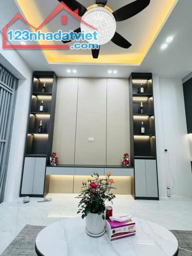 Nhà Đẹp Ở Luôn Ngõ Văn Hương, Đống Đa 21m, 5 tầng, mt 3.5m, giá 4.95 tỷ. - 3