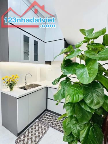 Nhà Đẹp Ở Luôn Ngõ Văn Hương, Đống Đa 21m, 5 tầng, mt 3.5m, giá 4.95 tỷ. - 4