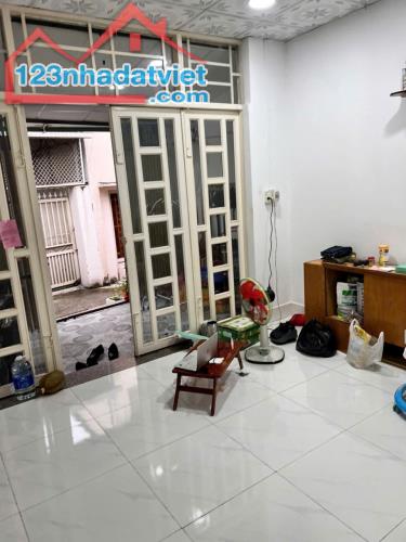 Hàng đầu tư nhà trệt lầu hẻm trước nhà 3m đường số 4 phường trường thọ cách ga metro 300m - 3