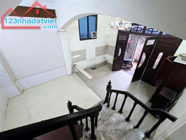 EM BÁN NHÀ Ở #SƠNTÂY #BAĐÌNH - NHÀ LÔ GÓC - 2 THOÁNG CỬA SỔ MỞ 2 BÊN - NGÕ NÔNG GẦN PHỐ - - 1