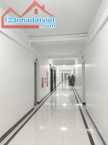 + hơn 3 tỷ căn hộ 75m2 KĐT Văn Khê - Hà Đông. dân cư đông đúc, xung quanh là khu Liền Kề,