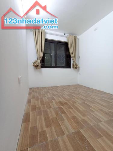 Bán nhà Khâm Thiên 12M 5T +1,88 Tỷ ÔTo 15m- 3PN ko QH - 4