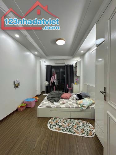 Bán nhà đẹp Hoàng Mai, 30m2, 5 tầng, ôtô đỗ cách 5m, đi bộ ra hồ Đền Lừ, giá nhỉnh 6tỷ - 1
