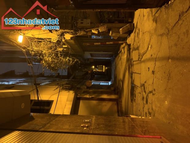 Bán đất Yên Xá lô góc ô tô 111m2 MT8m 18.2tỷ - 1
