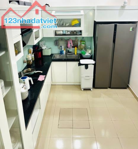 ⚡ NHÀ ĐẸP TƯ ĐÌNH – 45M² – 5PN – KHU VIP – 8,9 TỶ!