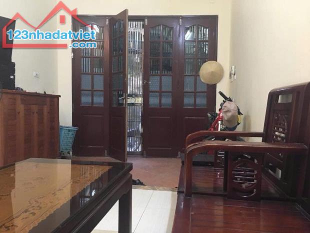 Bán gấp nhà Minh Khai 26m 4 tầng 3.65 tỷ