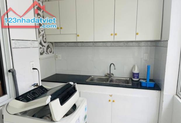 Bán tòa căn hộ 5Tầng MT Khu Phạm Văn Đồng_Dòng Tiền 50tr/tháng_14.5Ti - 2