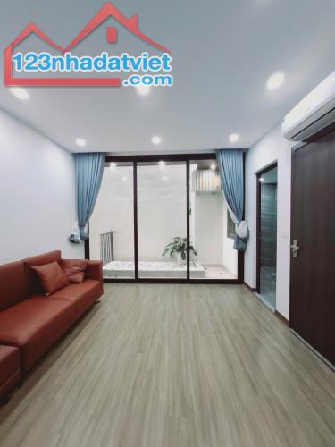 NHÀ MỚI NGỌC THUỴ 35m2, 5 TẦNG Ở NGAY - FULL NỘI THẤT - NGÕ NÔNG - Ô TÔ ĐỖ CỔNG - 4