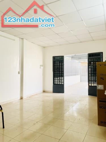 Bán nhà HXT HT 13 ,Hiệp Thành Q12, hai MT, 2Tx 152m2 . Giá chỉ 5.5 tỷ (TL). - 3