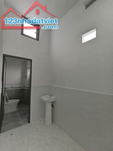 CHÍNH CHỦ VỀ QUÊ BÁN GẤP NHÀ 2 LẦU GIÁP PHƯỜNG TÂN PHONG - 5