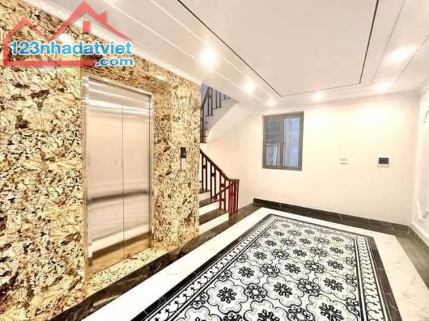 bán nhà Dương Quảng Hàm,Cầu Giấy 40m-11tỷ-5 tầng thang máy-20m ra otô - 1