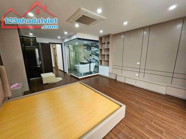 bán nhà Dương Quảng Hàm,Cầu Giấy 40m-11tỷ-5 tầng thang máy-20m ra otô - 2