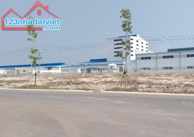 SANG GẤP 5x46=230M2 ĐẤT ĐÔ THỊ NGAY KCN BÌNH DƯƠNG ĐANG H.ĐỘNG. GIÁ 550TR - 1