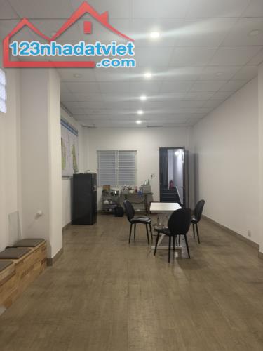 Bán toà nhà 5 tầng mặt tiền đường đồng khởi gần bệnh viện Đồng Nai 14,5 tỷ - 2