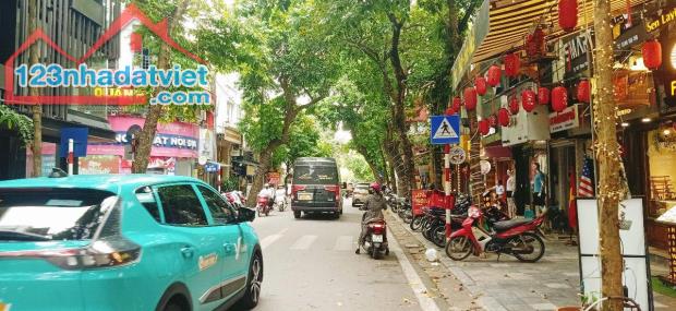 Mặt phố Hàng Bông_💥 Vỉa Hè Ô Tô Tránh_LÔ Góc _ SĐCC_ 39m2_Giá 👉27 tỷ TL